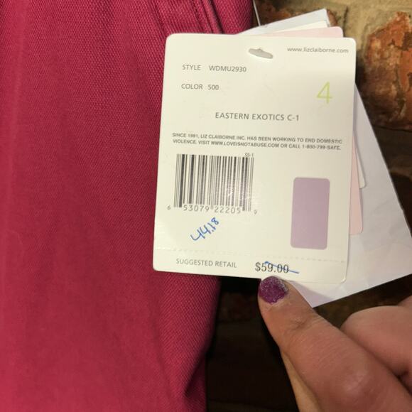 NWT Liz Claiborne Pink Wash Denim Michaela Capri Jeans Women's Size 4 - Picture 5 of 6